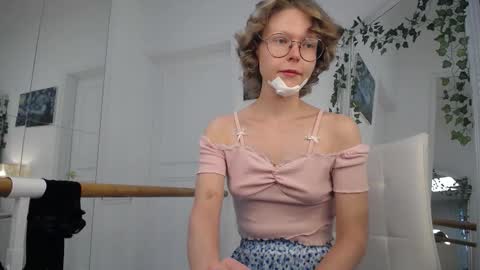 mira_marni online show from September 2025 11:10:01 AM