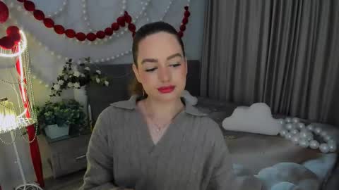 Snapshot of miraclecurly chatting on April 2026 06:20:01 PM Emma online show from April 2026 06:20:01 PM