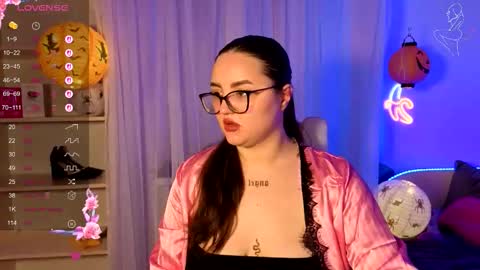 miraluccian online show from October 2025 06:41:02 PM