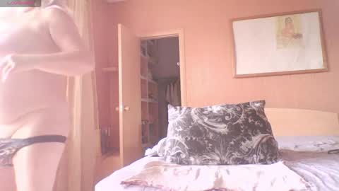 Snapshot of miranda_robinson chatting on May 2026 02:20:02 AM Miranda online show from May 2026 02:20:02 AM