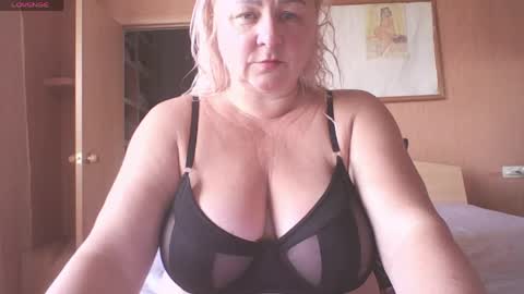 Snapshot of miranda_robinson chatting on June 2026 03:21:02 AM Miranda online show from June 2026 03:21:02 AM