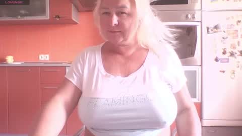 Snapshot of miranda_robinson chatting on June 2026 03:28:01 AM Miranda online show from June 2026 03:28:01 AM