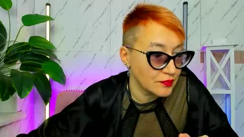 Snapshot of mirandagill chatting on December 2024 09:18:01 AM mirandagill online show from December 2024 09:18:01 AM