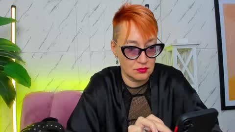 Snapshot of mirandagill chatting on December 2024 12:11:02 PM mirandagill online show from December 2024 12:11:02 PM