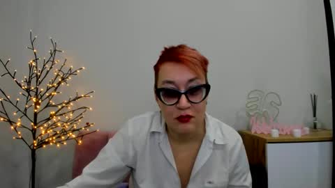 Snapshot of mirandagill chatting on February 2025 08:40:02 AM mirandagill online show from February 2025 08:40:02 AM