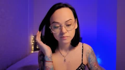 MiraSkyy online show from March 2026 09:00:01 PM