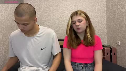 mirelcouple online show from May 2026 10:21:02 AM