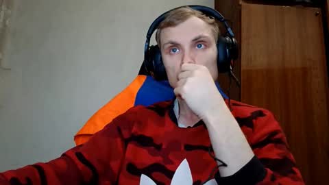 Snapshot of mirexvane chatting on February 2026 05:23:02 PM Vlad online show from February 2026 05:23:02 PM