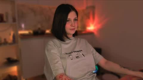Snapshot of mirrameow chatting on May 2026 01:01:01 AM Mira online show from May 2026 01:01:01 AM