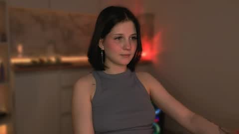 Snapshot of mirrameow chatting on May 2026 11:44:01 PM Mira online show from May 2026 11:44:01 PM