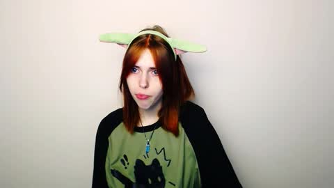 misaki_chan_ online show from November 2025 02:43:02 AM