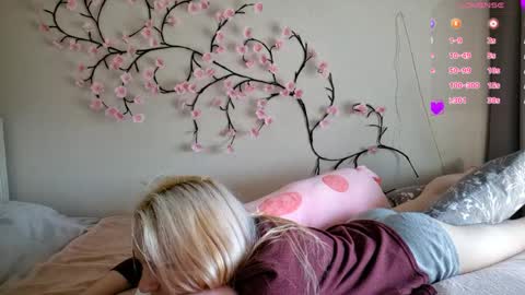 MisaMew online show from March 2026 09:47:01 AM