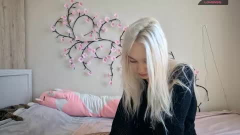 Snapshot of misamew chatting on April 2026 09:58:01 AM MisaMew online show from April 2026 09:58:01 AM