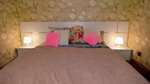 Snapshot of mishapallmer chatting on February 2026 12:05:02 PM mishapallmer online show from February 2026 12:05:02 PM