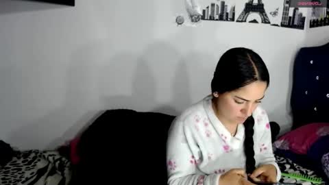 Snapshot of misnicol chatting on January 2026 11:25:01 AM Nicol online show from January 2026 11:25:01 AM