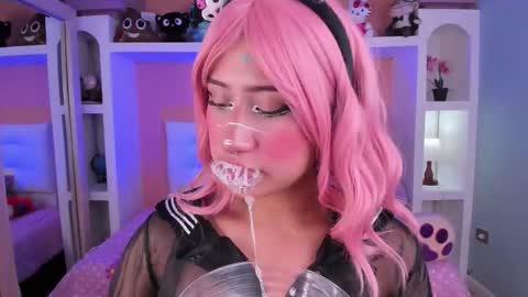 Megan online show from November 2025 06:10:02 PM