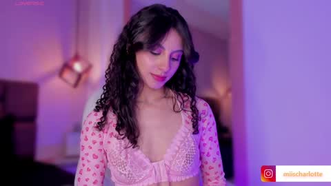 Snapshot of miss__charlotte_ chatting on January 2025 06:03:01 AM Charlotte online show from January 2025 06:03:01 AM