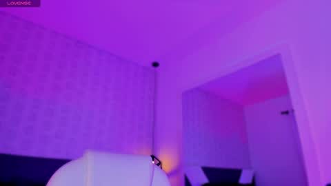 Snapshot of miss__charlotte_ chatting on March 2025 04:08:02 AM Charlotte online show from March 2025 04:08:02 AM