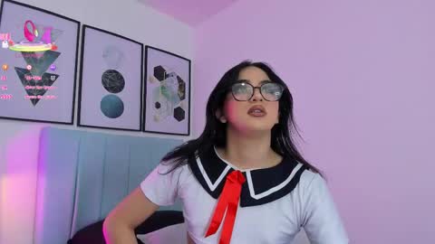   online show from November 2025 12:04:02 PM