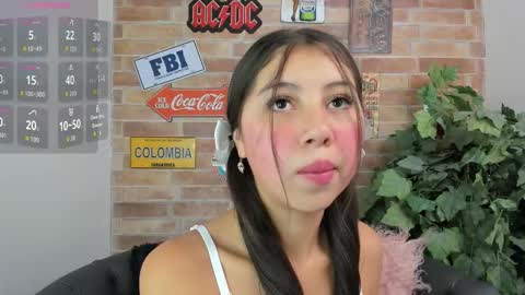 Snapshot of miss__luxury chatting on October 2025 11:10:01 AM Luxury online show from October 2025 11:10:01 AM