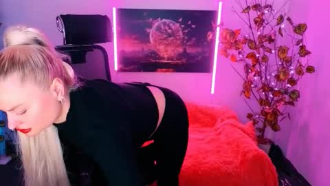 miss_alice_silver online show from October 2025 04:40:02 PM