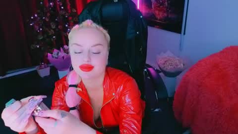 miss_alice_silver online show from April 2026 06:24:02 PM