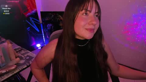 Snapshot of miss_alisse chatting on May 2026 07:04:01 AM miss_alisse online show from May 2026 07:04:01 AM