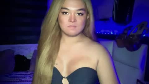 Anita  online show from March 2026 05:35:01 PM