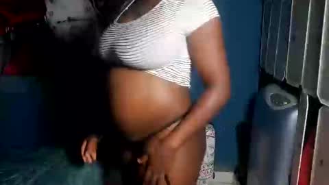 Snapshot of miss_aquarium chatting on December 2024 09:20:02 PM Miss aquarium online show from December 2024 09:20:02 PM