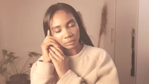 Snapshot of miss_benz chatting on November 2025 02:21:01 AM miss_benz online show from November 2025 02:21:01 AM