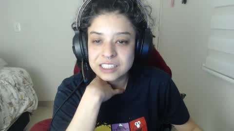 Miss Carmila online show from November 2025 01:17:02 AM