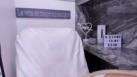 Danika online show from September 2025 11:10:02 AM