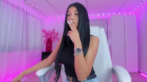 Snapshot of miss_diamond__ chatting on May 2026 05:56:02 AM miss_diamond__ online show from May 2026 05:56:02 AM