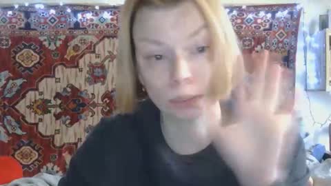 Snapshot of miss_elistia_ chatting on April 2026 11:12:01 AM Elis online show from April 2026 11:12:01 AM