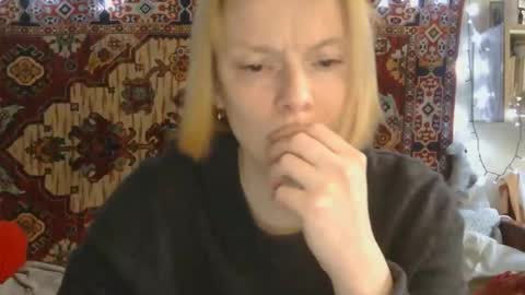 Snapshot of miss_elistia_ chatting on May 2026 10:43:01 AM Elis online show from May 2026 10:43:01 AM