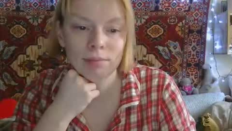 Snapshot of miss_elistia_ chatting on May 2026 11:06:01 AM Elis online show from May 2026 11:06:01 AM
