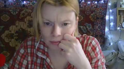 Snapshot of miss_elistia_ chatting on May 2026 11:17:01 AM Elis online show from May 2026 11:17:01 AM
