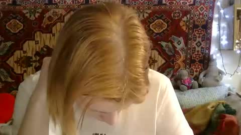Snapshot of miss_elistia_ chatting on May 2026 10:56:01 AM Elis online show from May 2026 10:56:01 AM