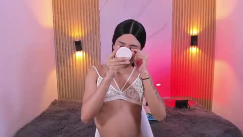 Snapshot of miss_emilystar chatting on April 2026 08:12:02 PM miss_emilystar online show from April 2026 08:12:02 PM