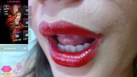 Miss Evoleth online show from October 2025 04:25:02 PM