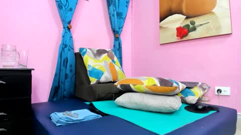 Monica Patricia online show from March 2026 01:23:02 AM