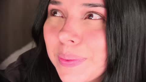 Snapshot of miss_galaxxia chatting on May 2026 01:22:01 AM Elisabeth IG galax xxia online show from May 2026 01:22:01 AM