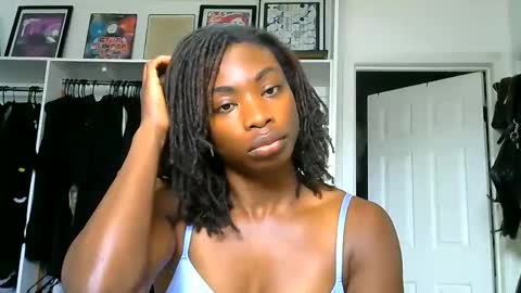 Miss Ivory online show from April 2026 09:39:33 PM