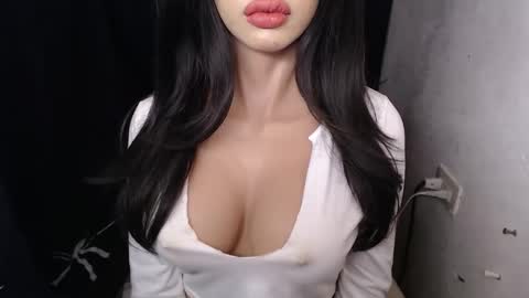 Lyn online show from March 2026 03:04:01 PM