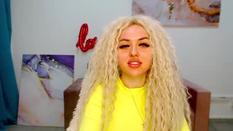 miss_kiten online show from February 2025 07:41:02 PM