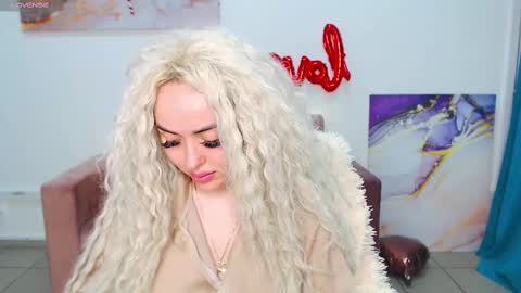 miss_kiten online show from February 2025 12:14:01 AM