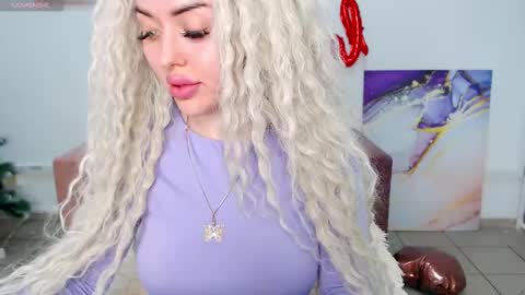 miss_kiten online show from February 2025 05:13:02 AM