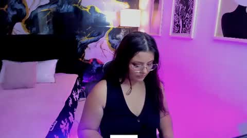 Snapshot of miss_kloee chatting on June 2026 11:53:01 AM Kloe online show from June 2026 11:53:01 AM