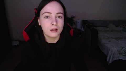 Snapshot of miss_laralynne chatting on November 2025 06:42:02 PM miss_laralynne online show from November 2025 06:42:02 PM