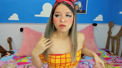 miss_lucyla online show from November 2025 11:07:01 AM